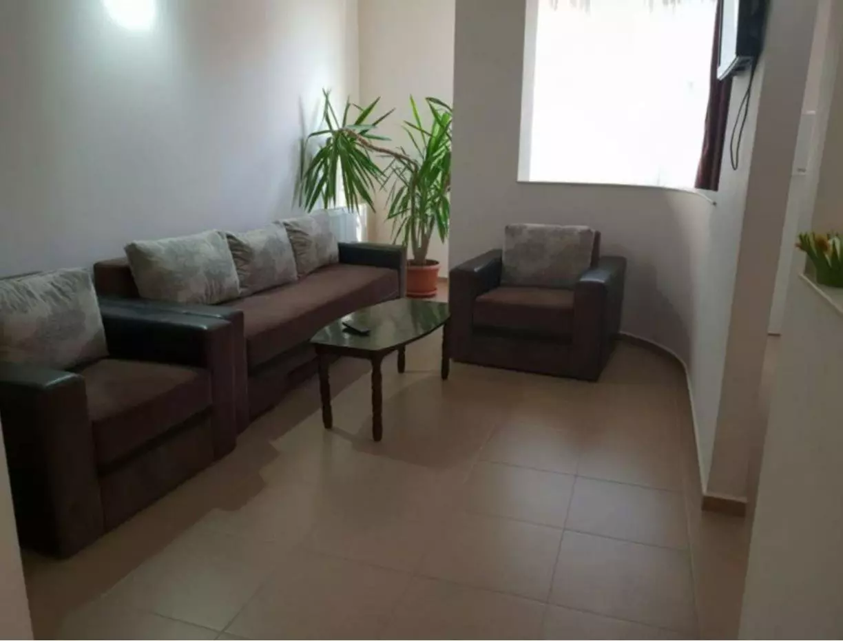Long-term rental of 100 m² apartment in Faleza Nord district, Constanța, Romania