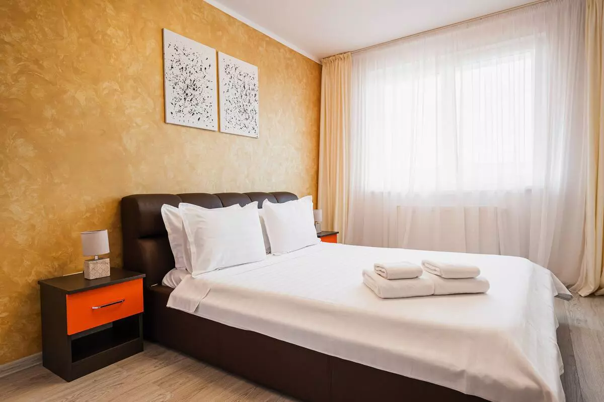 Long-term rental of 2-room studio apartment in Tractorul district, Brașov, Romania