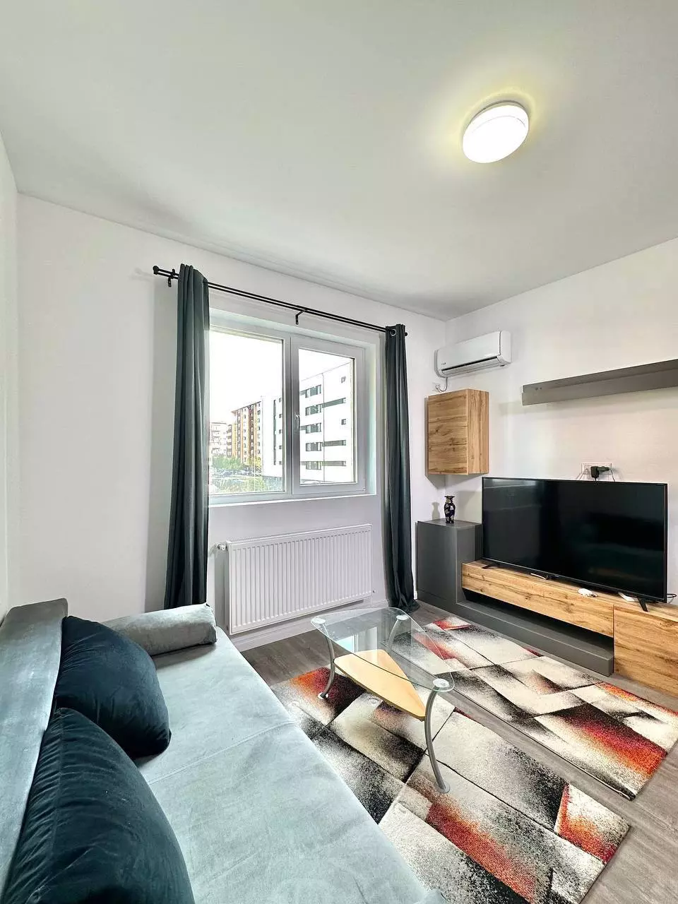 Long-term rental of 1-room apartment in Militari Residence, Bucharest, Romania