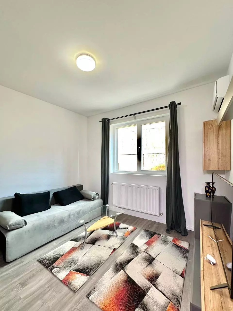 Long-term rental of 1-room apartment in Militari Residence, Bucharest, Romania