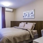 Long-term rental of a 4-room apartment near Tašmajdan Park, city center, Belgrade, Serbia
