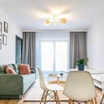 Долгосрочная аренда стильной квартиры с паркингом и спа-зоной в Angel City, Вроцлав, Польша
