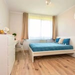 Долгосрочная аренда в Кракове современной 3-комнатной квартиры 65 м² с балконом, район Prądnik Czerwony