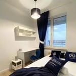 Langzeitmiete einer 3-Zimmer-Wohnung (51 m²) mit Balkon und Parkplatz in der Kotsisa 8c Straße, Warschau, Polen