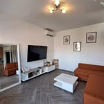 Langzeitmiete einer 1-Zimmer-Wohnung mit 38 m² in Belgrad, Serbien