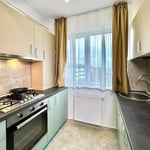 Langzeitmiete einer 1-Zimmer-Wohnung mit Balkon in einem Neubau, Bukarest, Rumänien