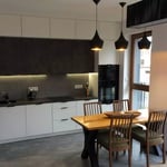 Alquiler a largo plazo de un piso de 3 habitaciones y 65m² en Cracovia, Polonia