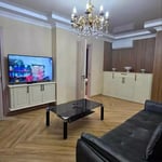 Alquiler a largo plazo de apartamento de 3 habitaciones 80 m², Batumi, Georgia