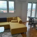 Долгосрочная аренда 3-комнатной квартиры 73 м² в районе Баново Брдо, Белград, Сербия