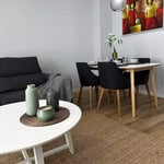 Long-term rent of 3-bedroom apartment 90 m² in Alicante, Spain