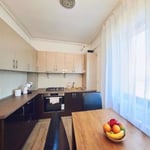 Долгосрочная аренда 3-комнатной квартиры, 100 м², в районе Mamaia, Констанца, Румыния
