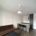 Alquiler a largo plazo de un apartamento de 3 habitaciones, 53 m², en Podgórze, Cracovia, Polonia