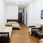 Mieten Sie ein geräumiges, möbliertes Studio-Apartment in Batumi, Georgien