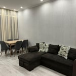 Appartement lumineux et spacieux 85m² à louer, Batoumi, Géorgie