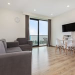 Miete einer stilvollen Wohnung mit Meer- und Boulevardblick, 75 m², Batumi, Georgien