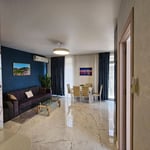 Аренда современной квартиры с прямым видом на море, 65 м², Батуми, Грузия