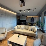 Appartement moderne et élégant 87m² à louer dans un immeuble récent, Zvezdara, Belgrade