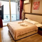 Location appartement moderne meublé, 49 m², Batumi, Géorgie