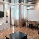Alquiler de apartamento amplio, luminoso, 90 m², Batumi, Georgia