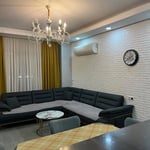 Location appartement lumineux, spacieux, 80 м², Batumi, Géorgie