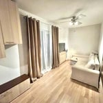 Alquiler de un luminoso apartamento amueblado de 3 habitaciones, Sector 6, Bucarest, Rumanía