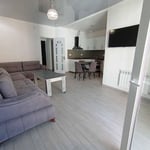 Apartamento espacioso y luminoso 75m² en alquiler, Batumi, Georgia