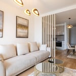 Alquiler de luminosos apartamentos amueblados de 3 habitaciones, 82 m², BW Aurora, Belgrado, Serbia