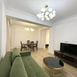 Location d’un appartement de 2 pièces, 60 m², avec cour privée, Bucarest, Roumanie