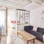 Rent of a bright two-room apartment, 34 m², Paris, France