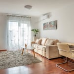 Аренда двухкомнатной квартиры с видом на город, 48 м², Бухарест, Румыния