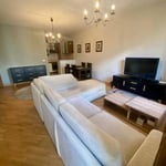 Miete einer hellen 2-Zimmer-Wohnung, 65 m², im Zentrum von Belgrad, Serbien