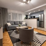 Location d’un appartement moderne et meublé de deux pièces avec balcon, 41 m², Bielany, Varsovie, Pologne
