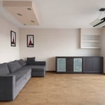 Alquiler de apartamento amplio de cuatro habitaciones con balcón, 95 m², Targówek, Varsovia, Polonia