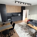 Apartamento amplio y luminoso de 100 m² con terraza en alquiler en Chaika, Varna, Bulgaria