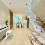 Alquiler de casa moderna, nueva, amueblada, Ngu Hanh Son, Da Nang, Vietnam