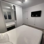 Трёхкомнатная квартира в Бухаресте, 65 м², первая сдача