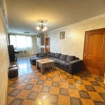 ALQUILER Apartamento de 3 habitaciones 100m² en Batumi, Calle Tabidze 7