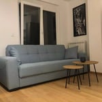 Long-term rental of a newly renovated 2-bedroom apartment in Vračar, Belgrade