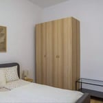 Long-term rental of a cozy two-bedroom apartment in the center of Vračar, Belgrade