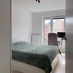 Long-term rental spacious 3-room apartment with storage and parking, Kraków