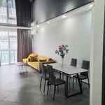 Alquiler a largo plazo estiloso apartamento 1+1 cerca de la zona de Metro City, Batumi, Georgia