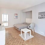 Alquiler a largo plazo de un estudio de 35 m² en la calle Théâtre, distrito 15 de París