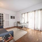 Location longue durée d'un appartement 2 pièces de 36 m² avec balcon dans le 3ème arrondissement de Paris, France