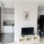 Long-term rental of a 2-room apartment, 46 m² in Warsaw, Poland