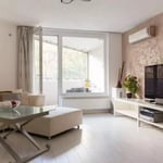 Langzeitmiete einer 3-Zimmer-Wohnung mit 95 m² und Loggia in Bratislava, Slowakei