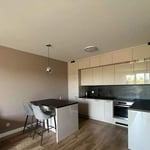 Location longue durée d’un appartement de 42 m² dans le quartier Krzyki, Wrocław, Pologne