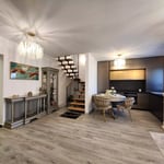 Location longue durée d’un appartement 4 pièces dans le quartier Tractoru, Brașov, Roumanie