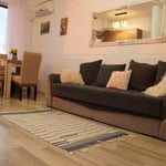 Location longue durée d’un appartement 2 pièces, 40 m², dans le quartier Mamaia, Constanța, Roumanie