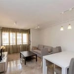 Langfristige Vermietung einer 3-Schlafzimmer-Wohnung, 120 m², in Alicante, Spanien