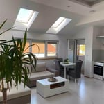 Location longue durée d’un appartement de 4 pièces, 88 m², à Zemun, Belgrade, Serbie